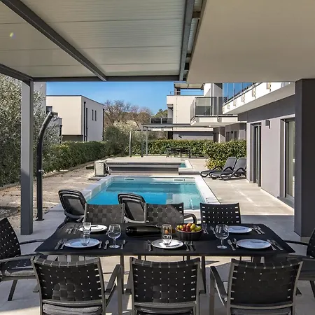Vila Centinera With Private Pool - Happy Pula