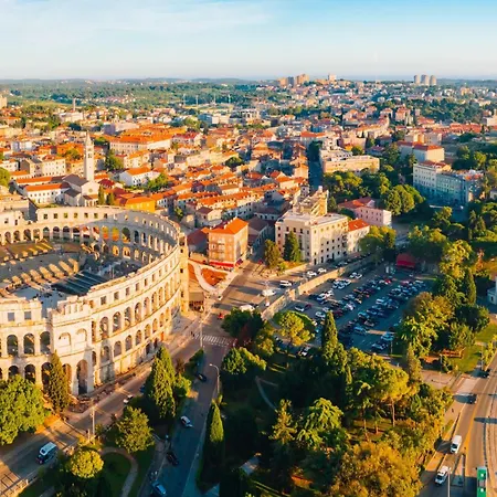Villa Centinera - Happy Pula